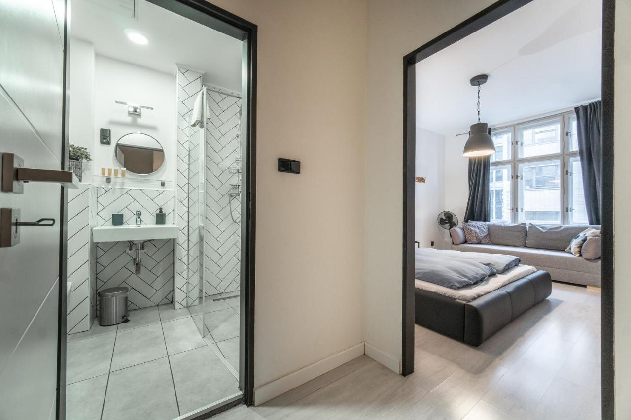 Sunny Central Apartment On Wenceslas Square By Easybnb Praga Zewnętrze zdjęcie