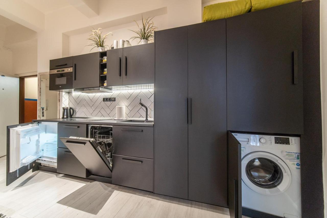 Sunny Central Apartment On Wenceslas Square By Easybnb Praga Zewnętrze zdjęcie